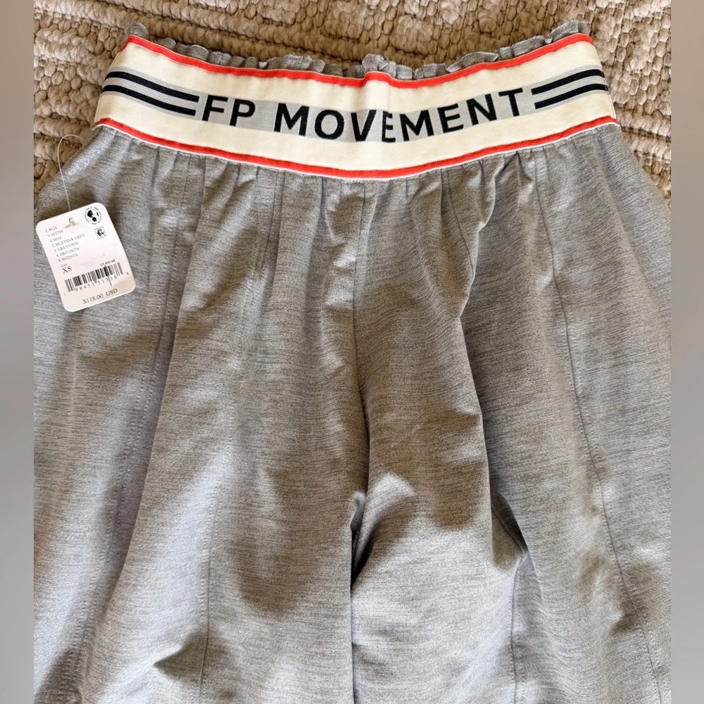 NWT Free People Movement Jumpstart Joggers in Heather grey - Picture 10 of 14